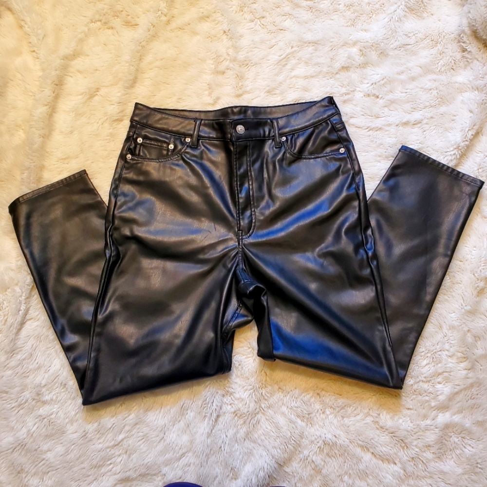 Divided 12 Pleather Pants Straight Black.